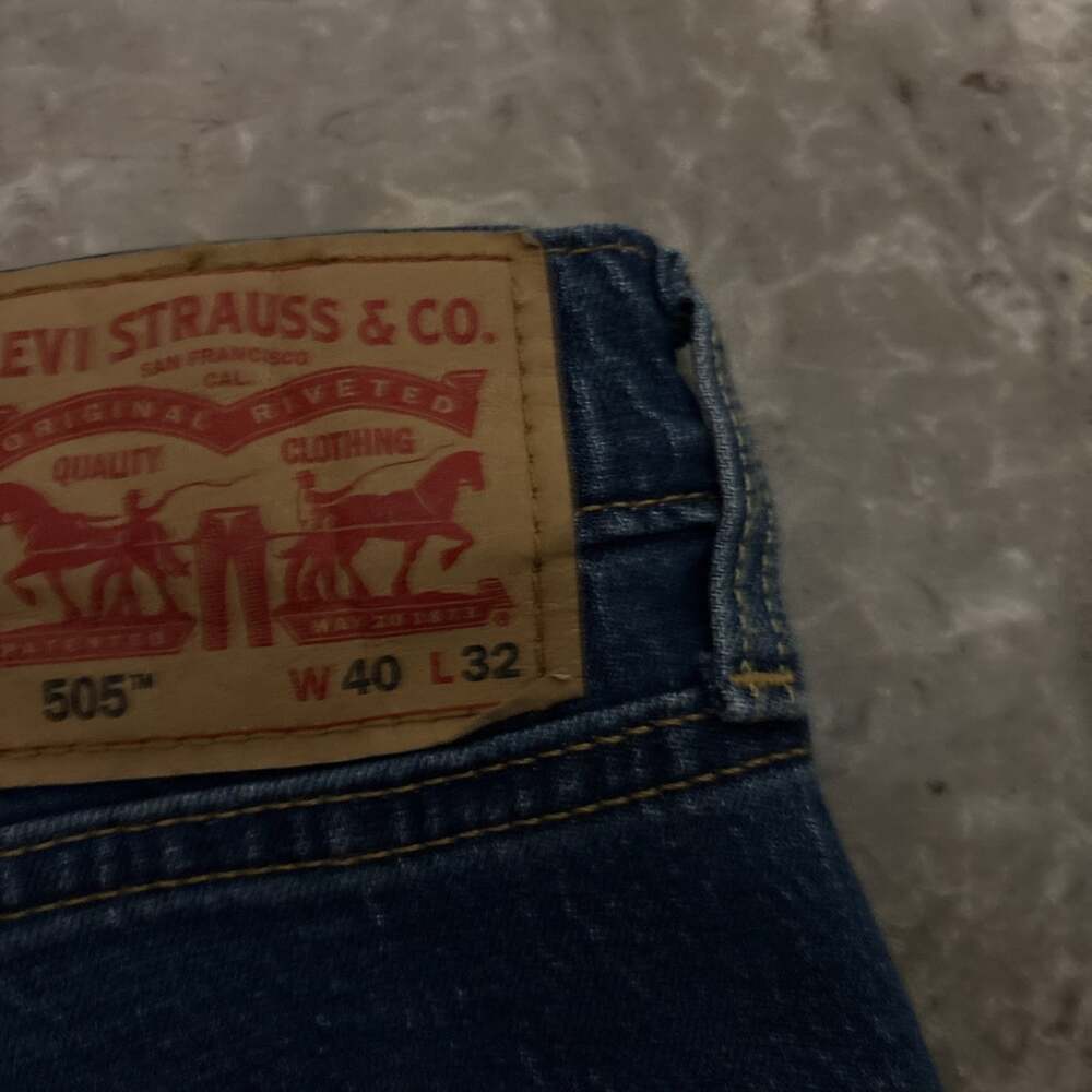 Levi's Men's 505 Regular Stretch Straight Leg Jeans, Blue, 40 x 32 - Picture 3 of 4